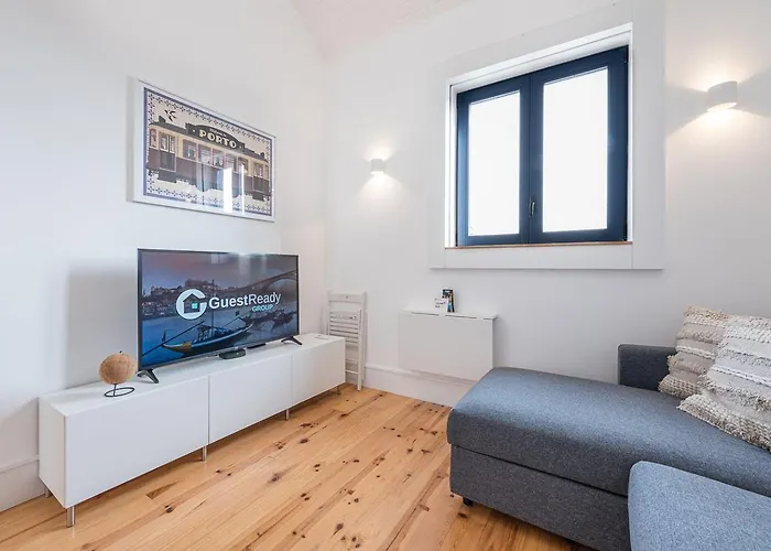 Hiddengem - Cotton Strings * Porto